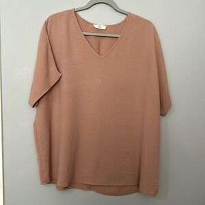 Women’s Entro v-neck shirt size L great condition